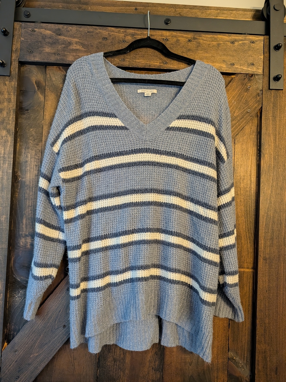 American Eagle Blue Striped V-Neck Women's Sweater Medium
